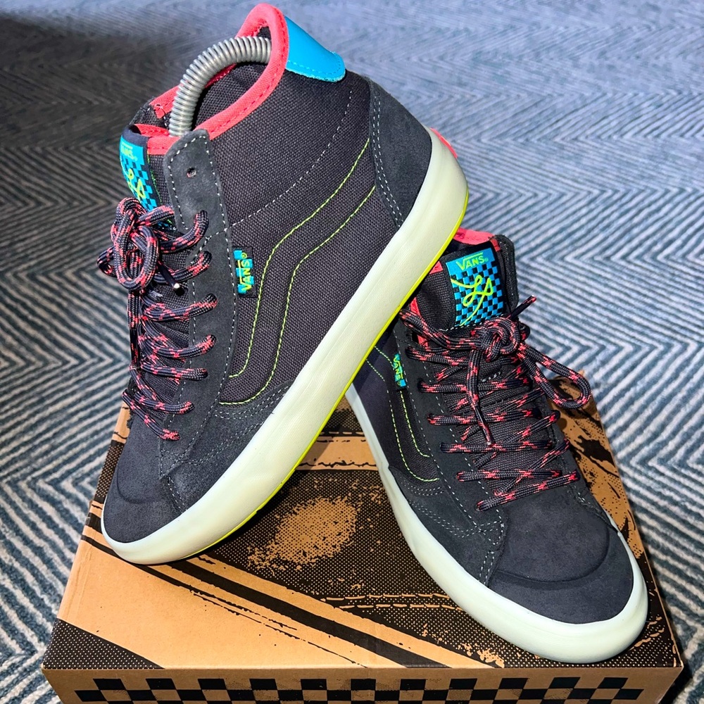 Vans Unisex Adults The Lizzie Translucent Gray High Top Sneaker Sz M 6 W 7.5 EUC